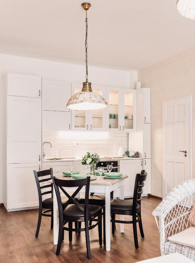 Monarchia Cottage Apartman Mosonmagyaróvár Exteriör bild