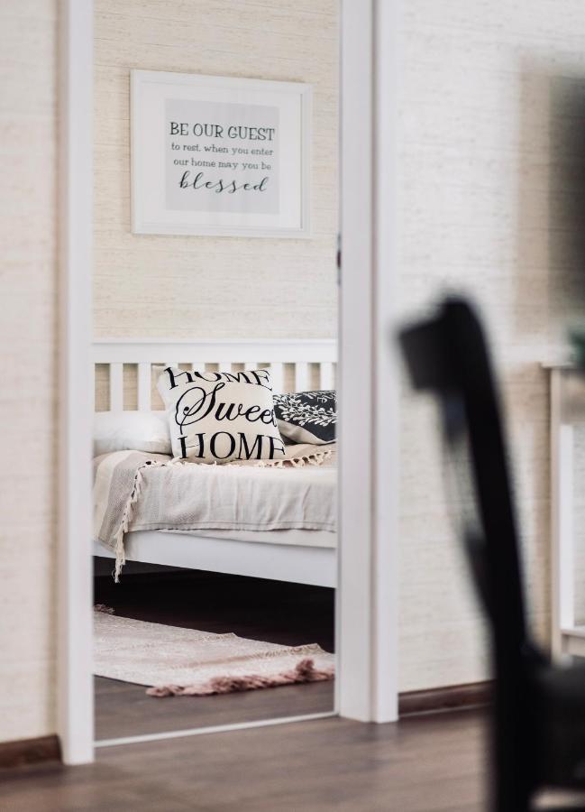 Monarchia Cottage Apartman Mosonmagyaróvár Exteriör bild